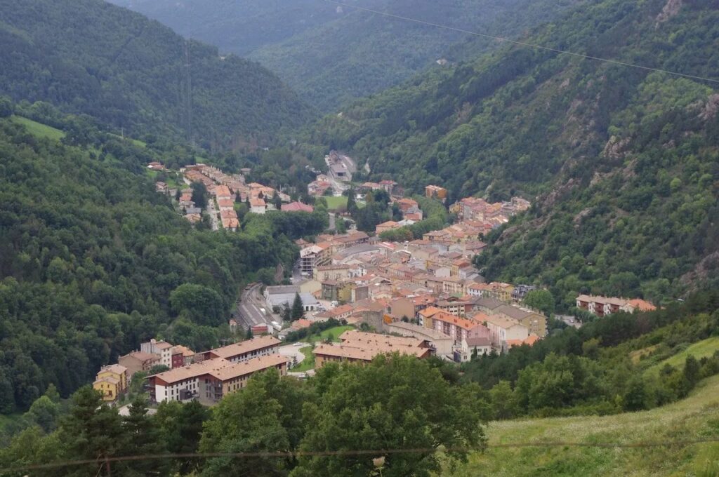 Vistas al pueblo desde la montaña